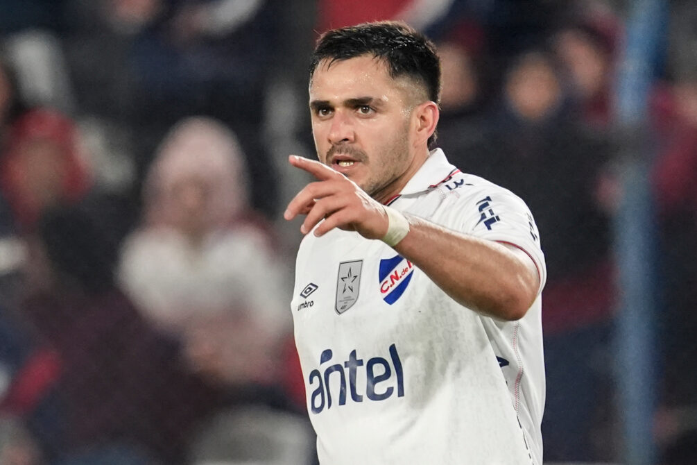 Maximiliano Gómez tras su gol durante Nacional ante Albion por la fecha 2 del torneo Intermedio de la Liga AUF Uruguaya 2026 en el estadio Gran Parque Central, Montevideo. Foto: Daniel Rodriguez /adhocFOTOS