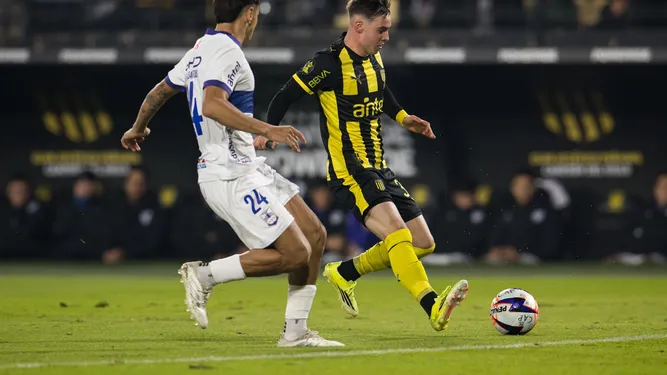 penarol-y-defensor-sporting-empataron-1-1-el-campeon-del-siglo-la-penultima-fecha-del-apertura