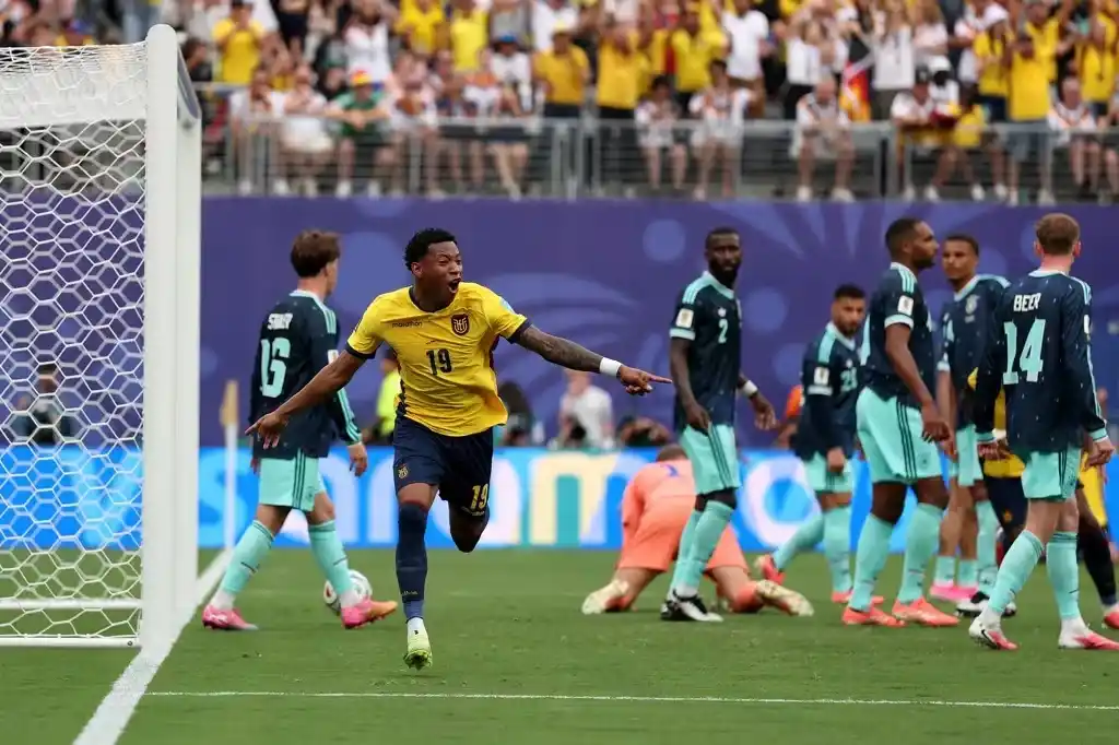 ecuador_hizo_historia_derroto_2_1_a_alemania_y_se_clasifico_a_los_dieciseisavos_de_final