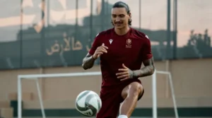 20260823-darwin-nunez-ya-entreno-su-nuevo-club-al-diriyah-arabia-saudita